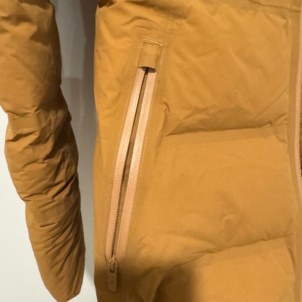 Lululemon Puffer! - Picture 7 of 10
